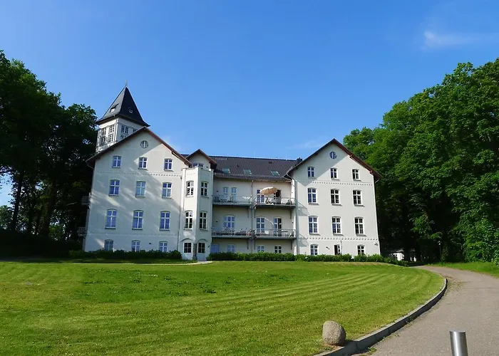 Jadgschloss Zu Hohen Niendorf